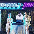 招牌 - RC POOL PARTY