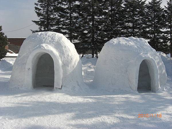 可愛的雪屋