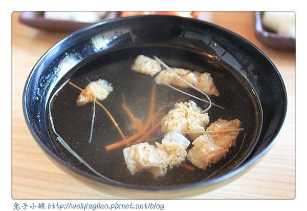 IMG_2716-1.jpg IMG_2716-1.jpg