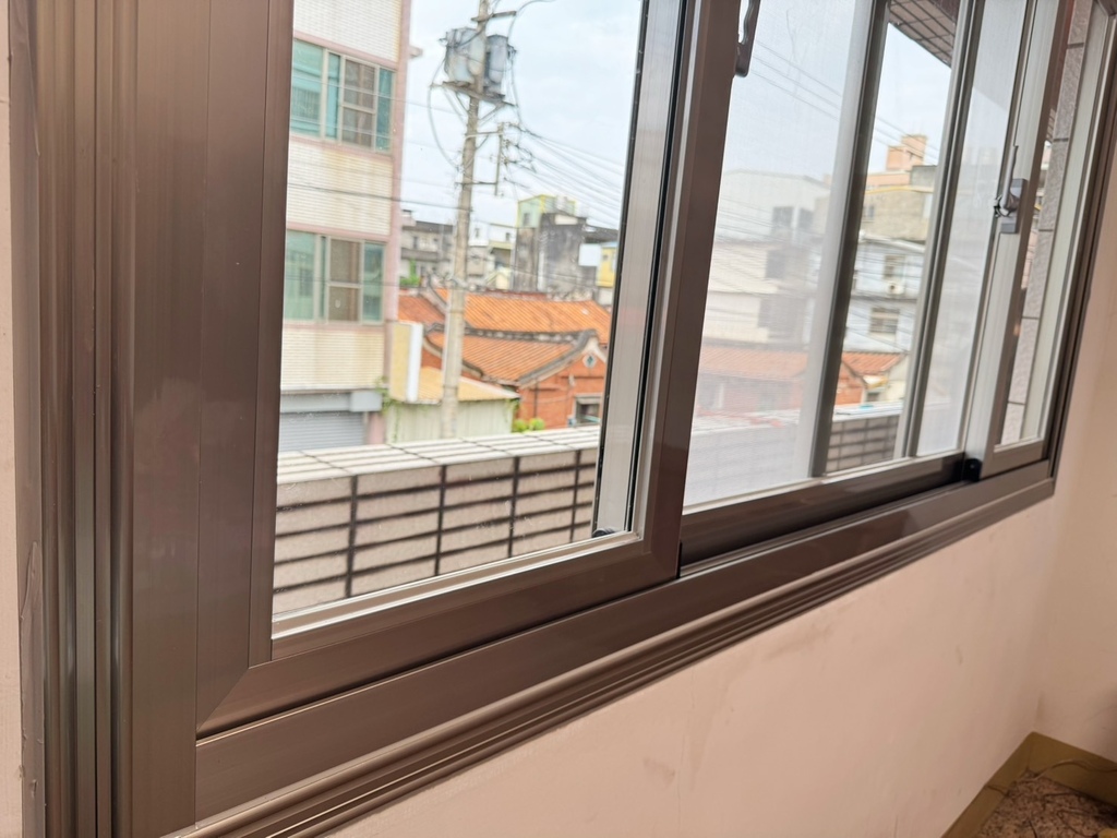 [傢] 老屋噪音改善、舊窗更換 - 華豐企業社 靜音窗安裝 