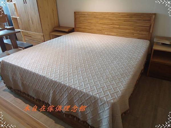 柚木斜背床1.JPG 柚木斜背床1.JPG