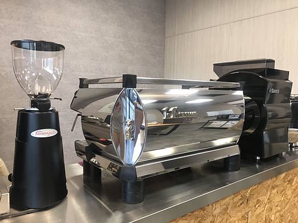 頂級商用機 La Marzocco GB5 半自動咖啡機