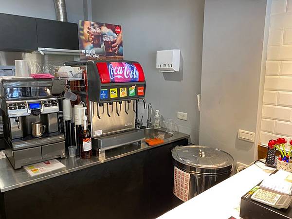 N.V PIZZA 全自動咖啡機 保固 維修 義式咖啡教學