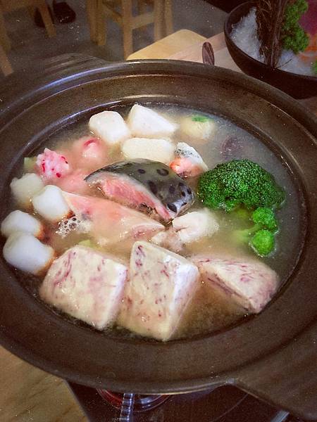 鮭魚頭味噌湯.JPG