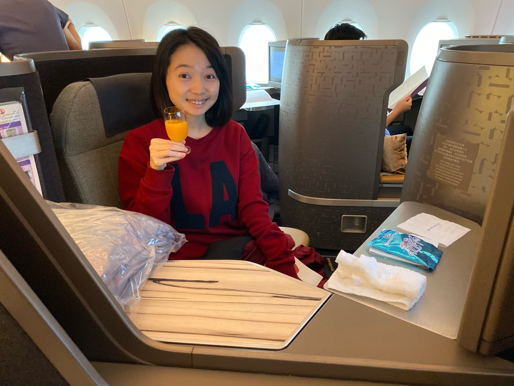 [分享] 華航CI104 TPE-NRT A350商務艙飛行體驗 