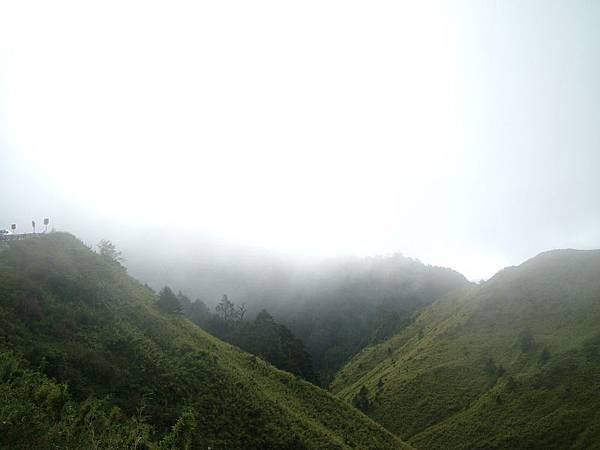 合歡山起霧了