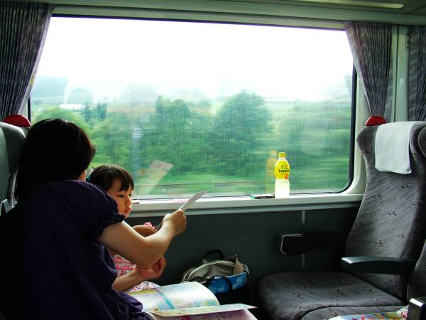 0801-JR車上母女&髒到無法拍照的車窗-DSCF5421.JPG 0801-JR車上母女&髒到無法拍照的車窗-DSCF5421.JPG