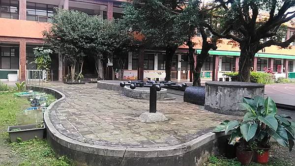 瑪陵國小-校園.jpg