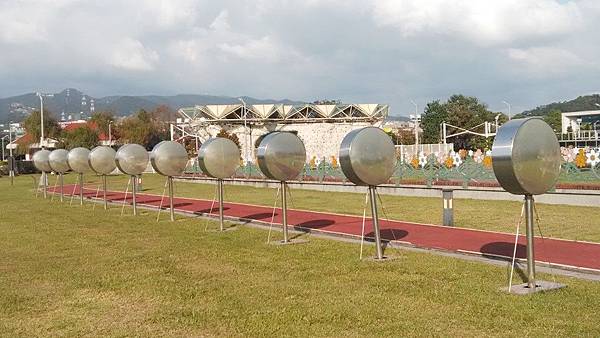 内湖運動公園-晃動的眼睛1.jpg