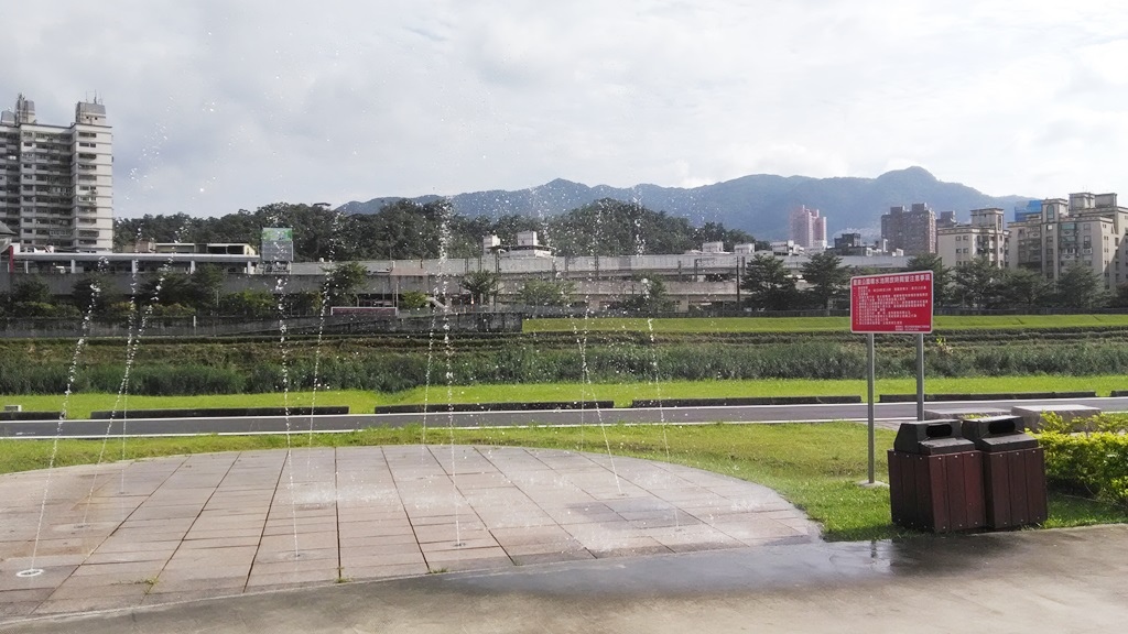 星座公園-噴水池.jpg