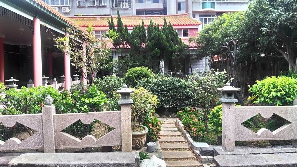 忠順廟17-茶花園.jpg