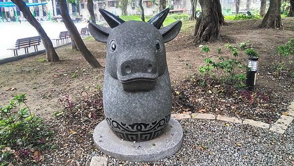 板橋石雕公園14-生肖牛.jpg