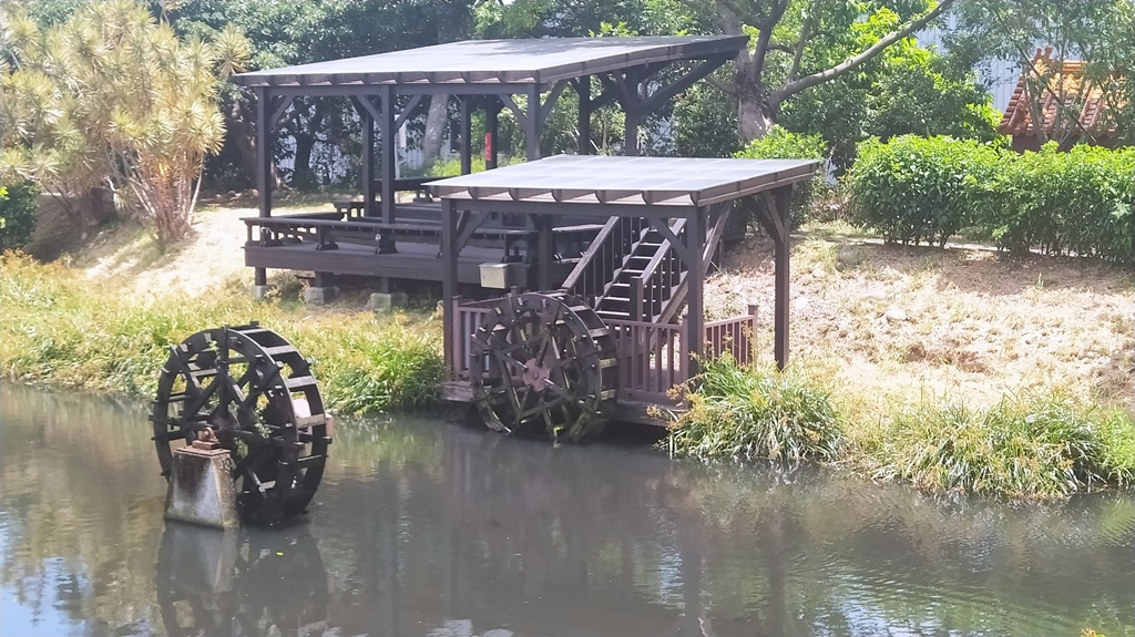 親水園區-水車休息區.jpg