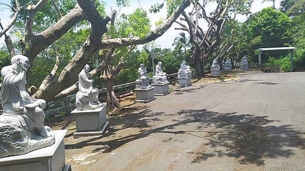 石雲禪寺15-羅漢像雕塑2.jpg