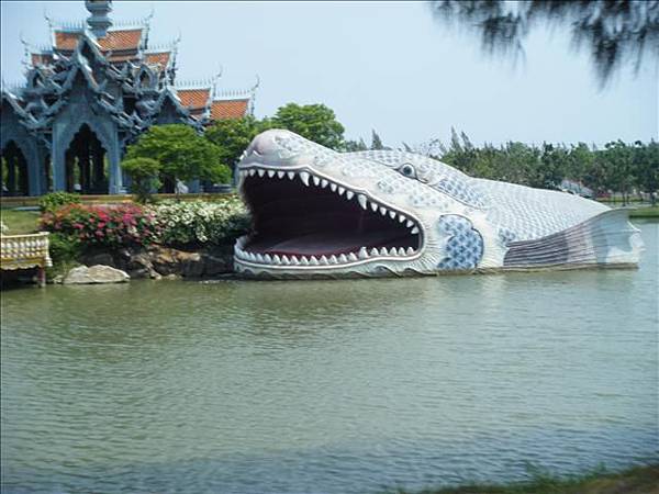 泰國72府縮影公園這個大魚很可愛