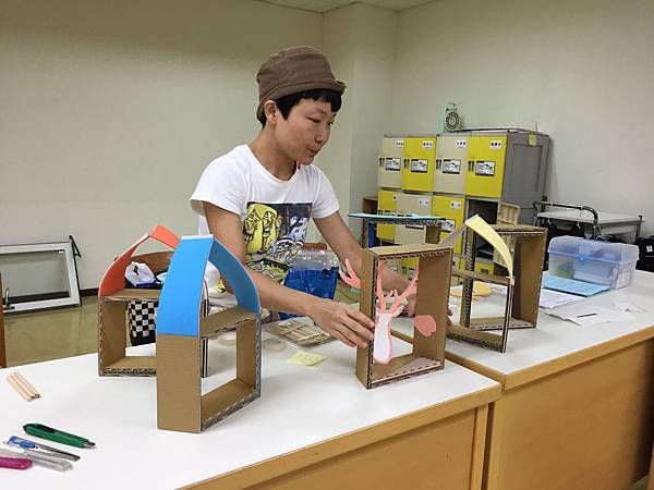 105/08/10志工培訓-走出窗外看世界