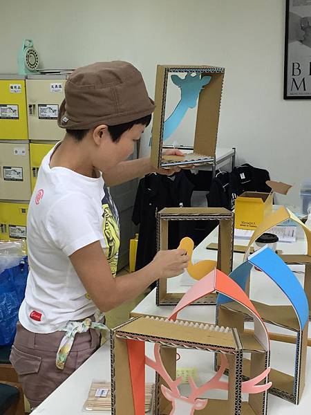 105/08/10志工培訓-走出窗外看世界