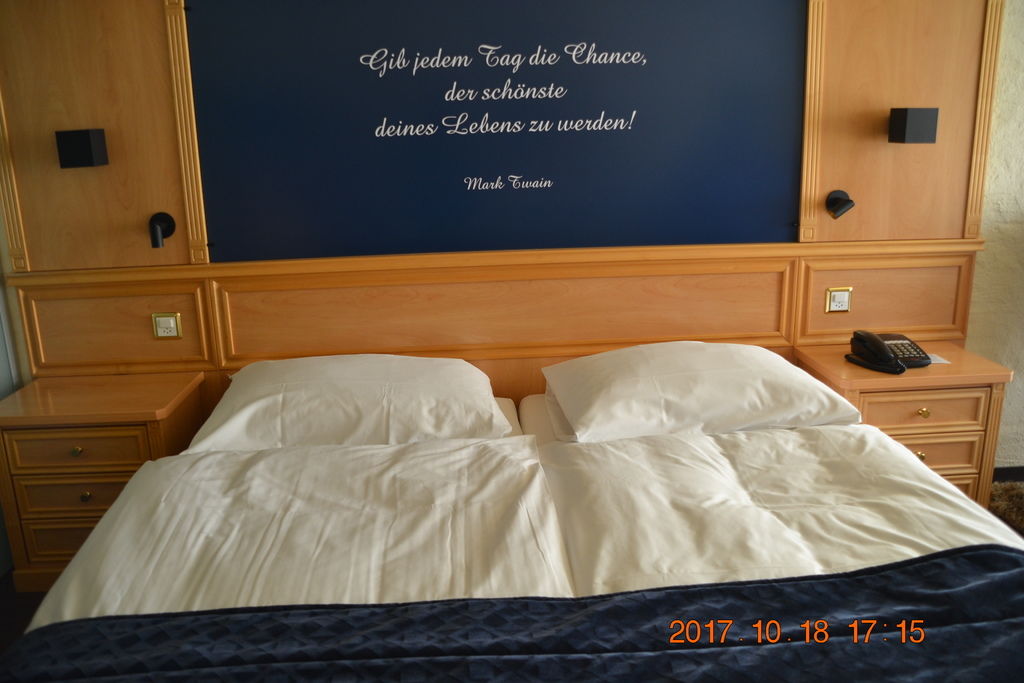 DSC_0008 DSC_0008