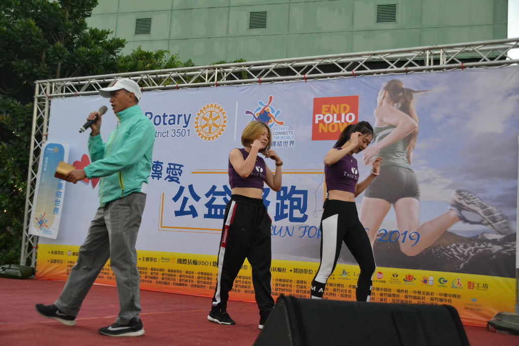 DSC_0040.JPG DSC_0040.JPG