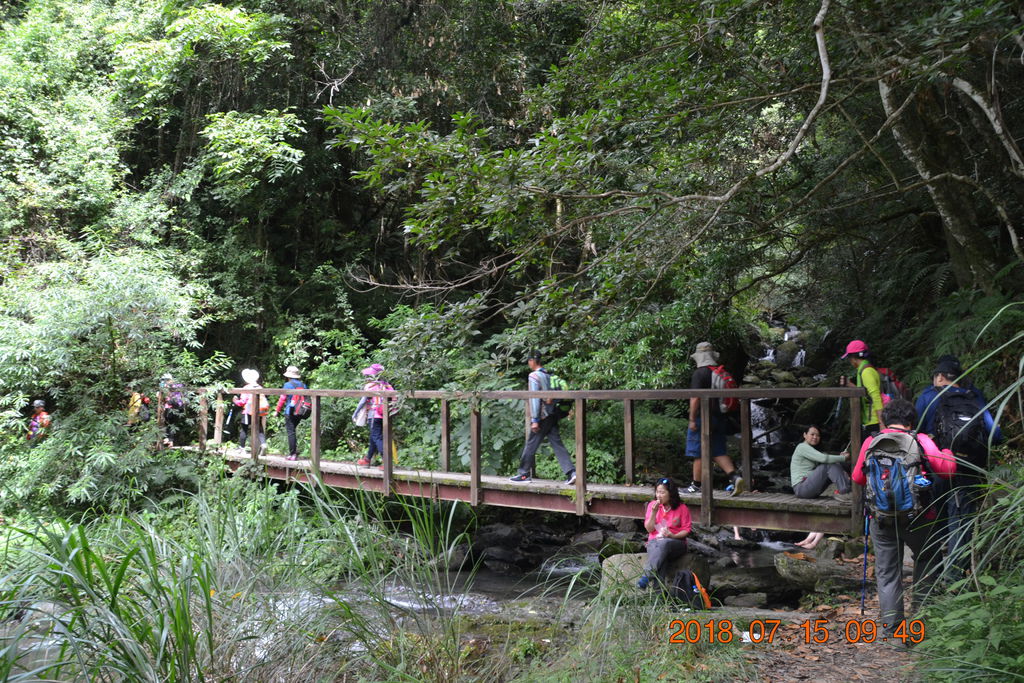 DSC_0023.JPG DSC_0023.JPG