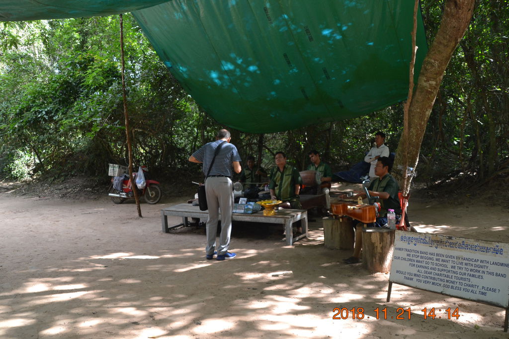 DSC_0919.JPG DSC_0919.JPG