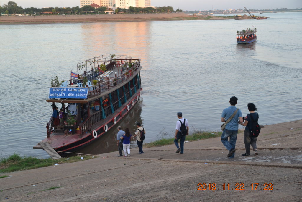 DSC_0275.JPG DSC_0275.JPG
