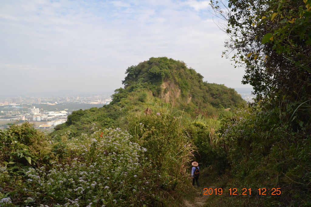DSC_0095.JPG DSC_0095.JPG