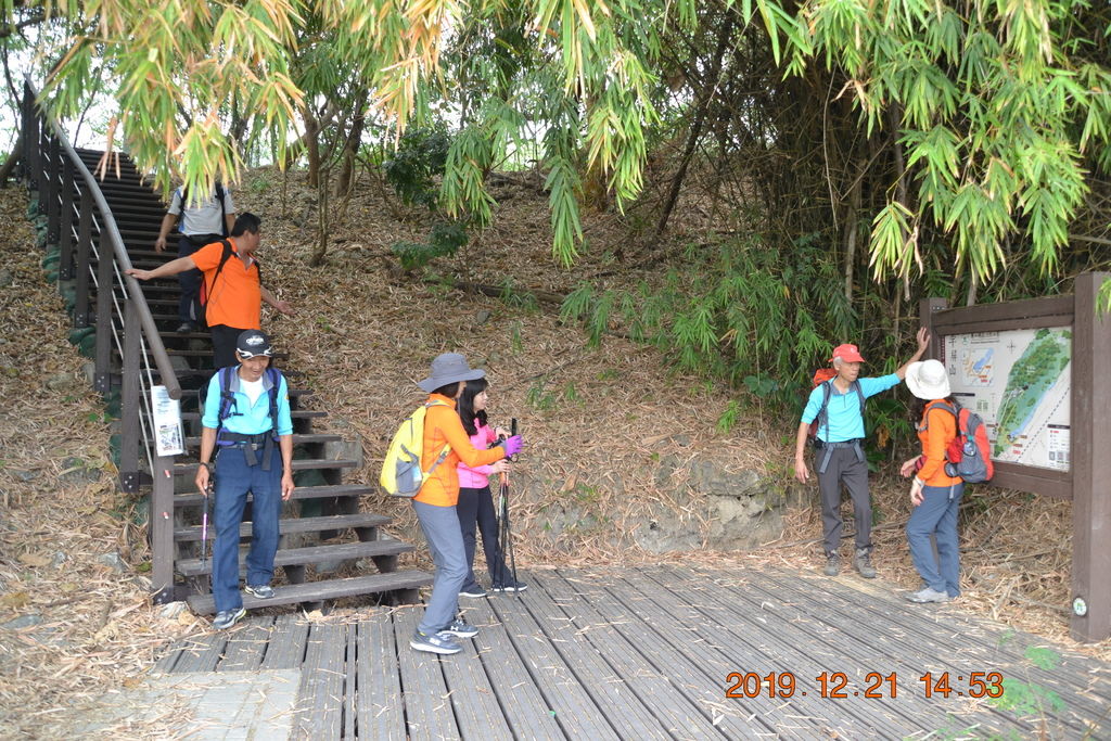DSC_0156.JPG DSC_0156.JPG