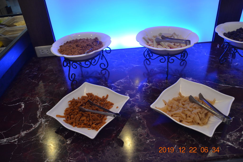 DSC_0325.JPG DSC_0325.JPG