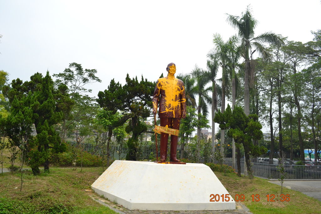 DSC_0010.JPG DSC_0010.JPG