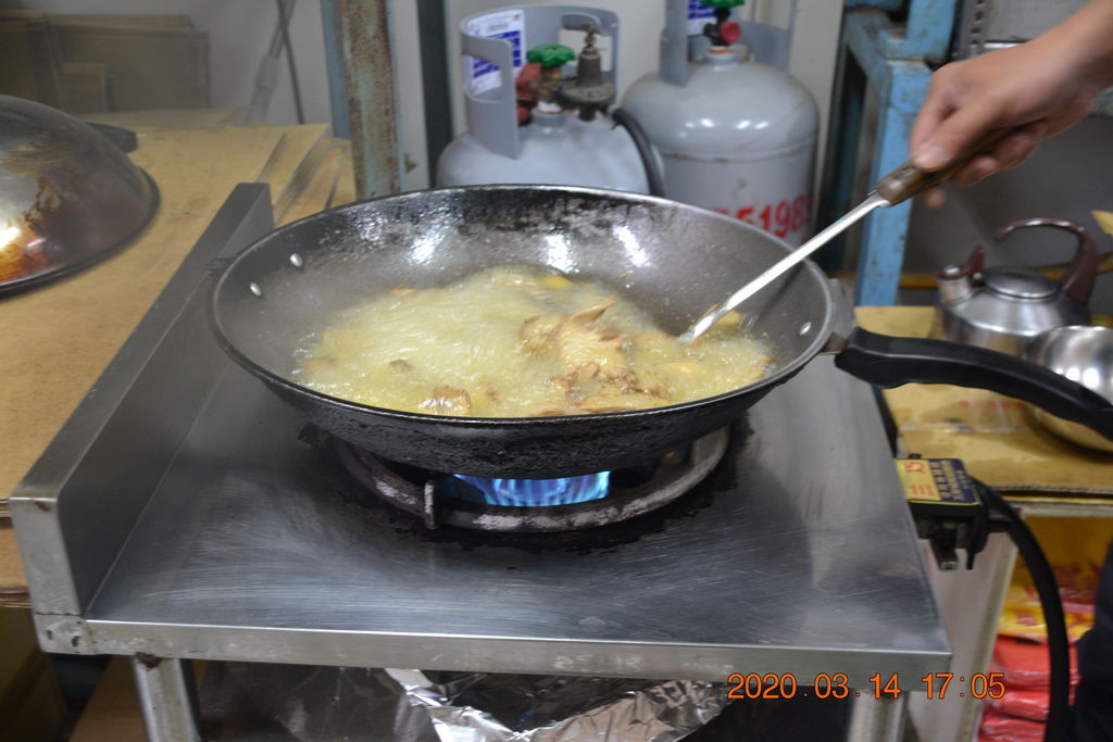 DSC_0376.JPG DSC_0376.JPG