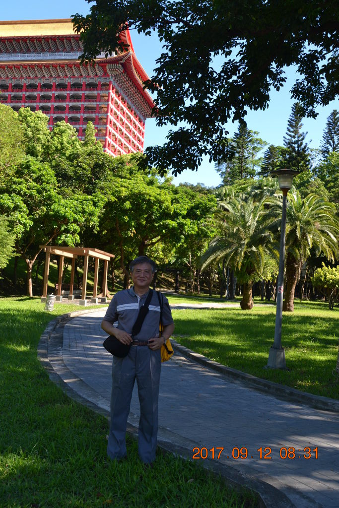 DSC_0049.JPG DSC_0049.JPG