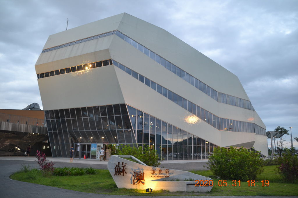 DSC_0851.JPG DSC_0851.JPG