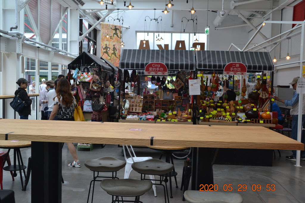 DSC_0084.JPG DSC_0084.JPG