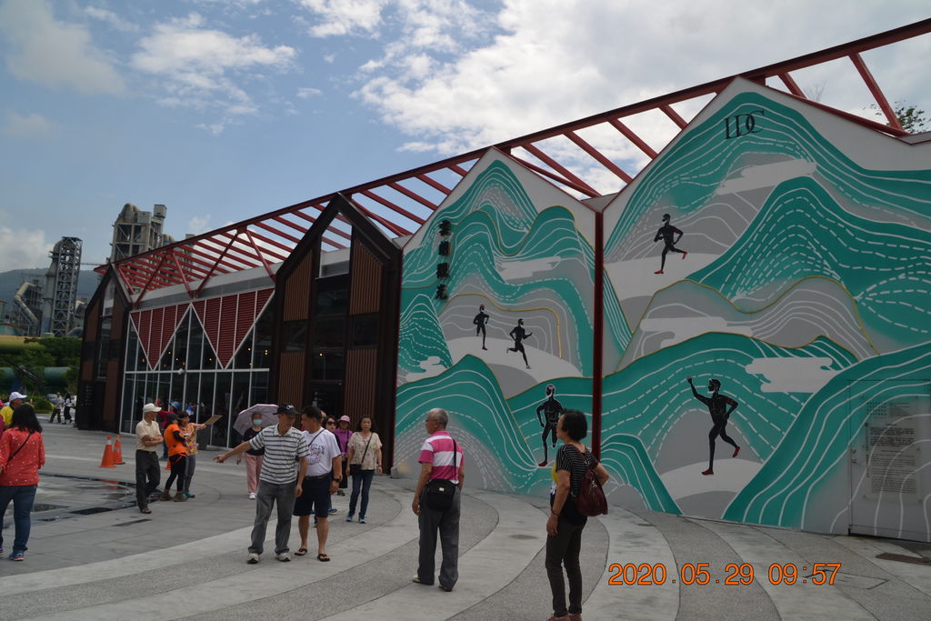 DSC_0099.JPG DSC_0099.JPG