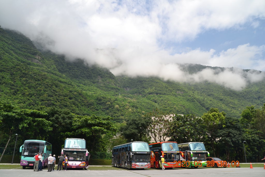 DSC_0105.JPG DSC_0105.JPG