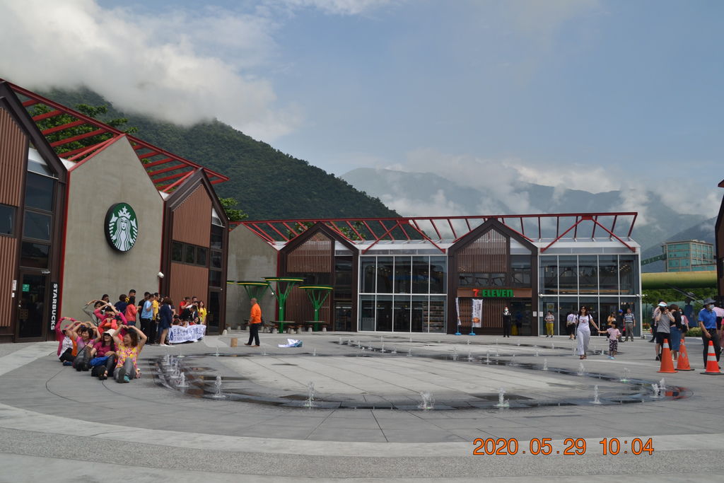 DSC_0106.JPG DSC_0106.JPG