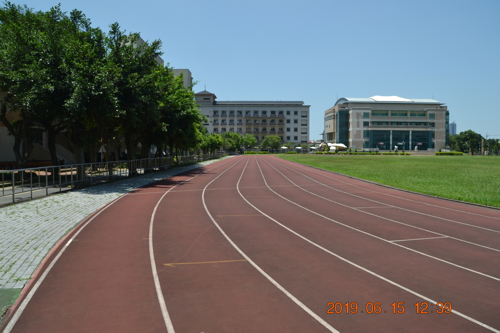 DSC_0007.JPG DSC_0007.JPG