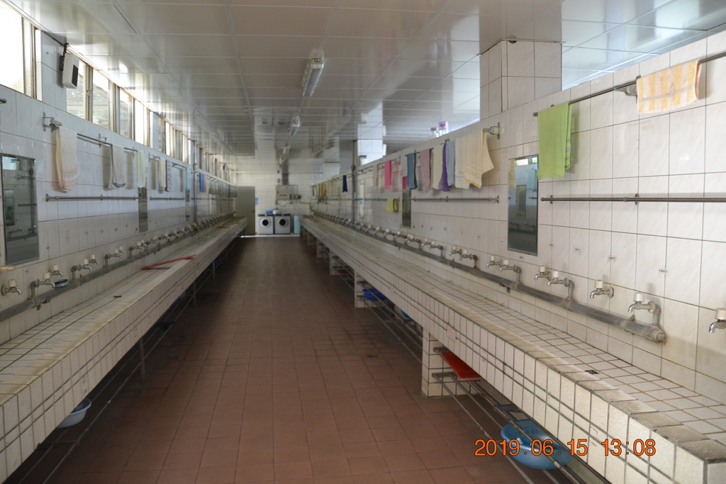 DSC_0041.JPG DSC_0041.JPG