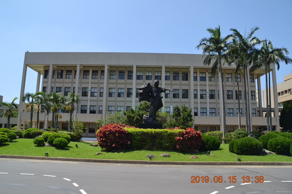 DSC_0079.JPG DSC_0079.JPG