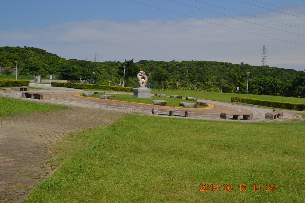 DSC_0099.JPG DSC_0099.JPG