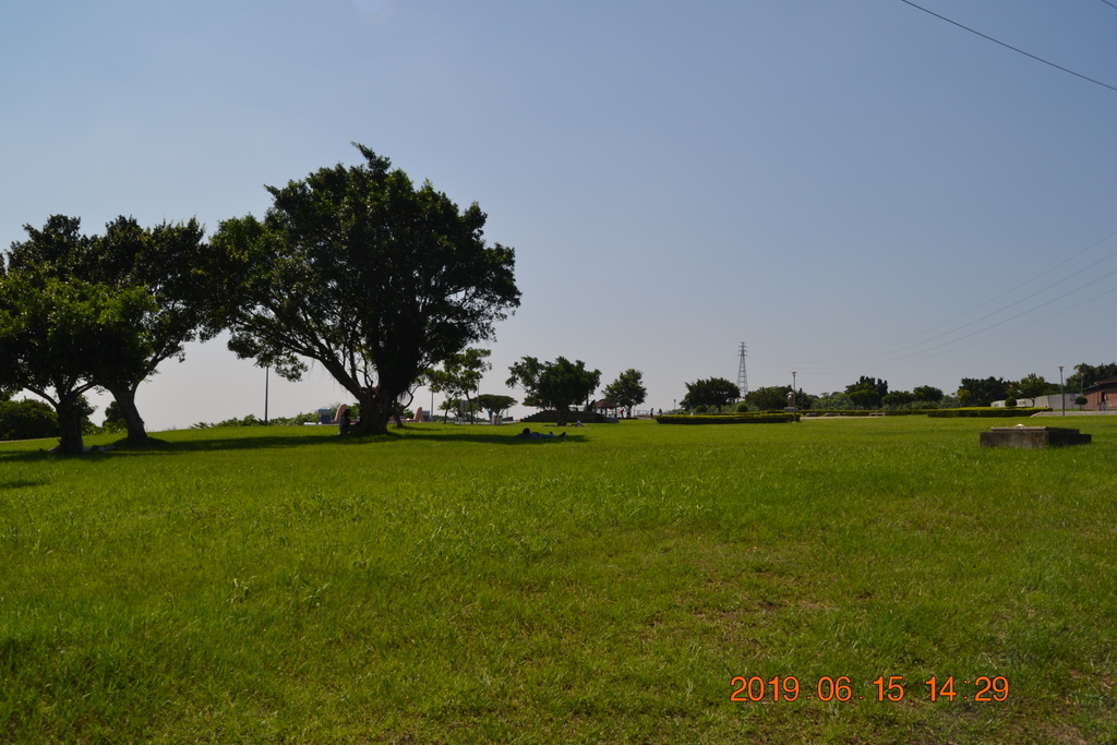 DSC_0107.JPG DSC_0107.JPG