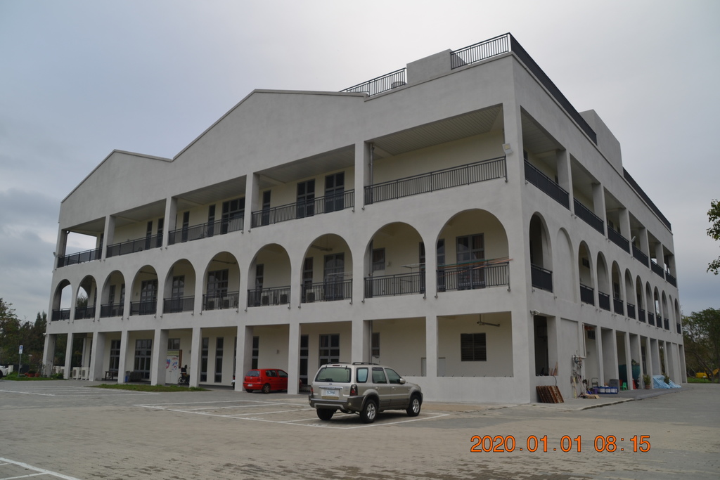 DSC_0045.JPG DSC_0045.JPG