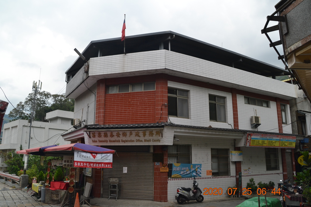 DSC_0006.JPG DSC_0006.JPG