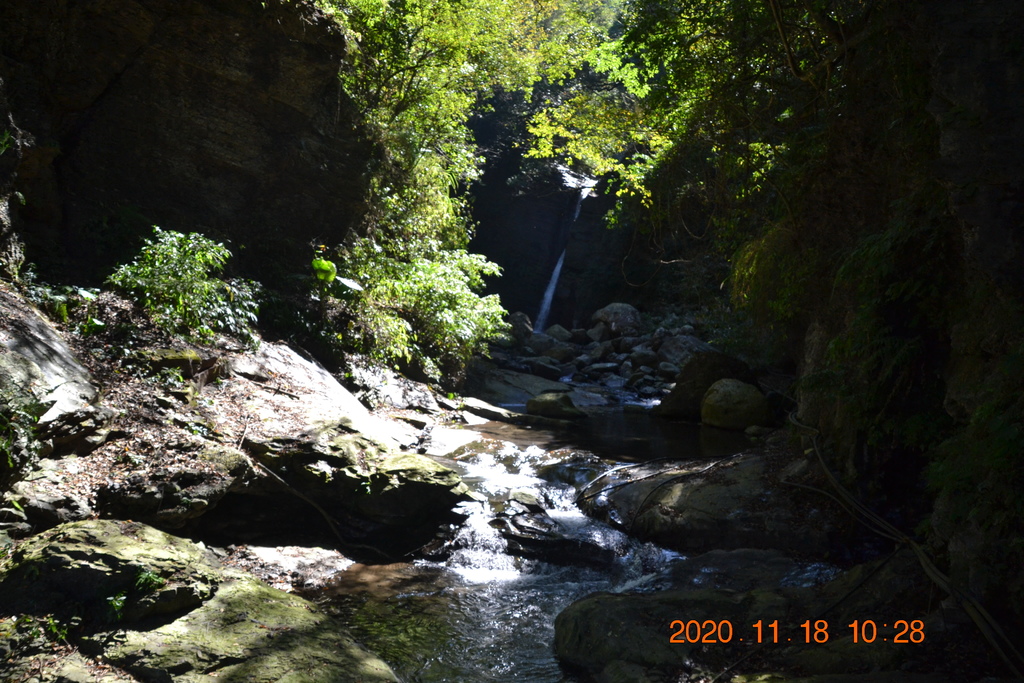 DSC_0107.JPG DSC_0107.JPG