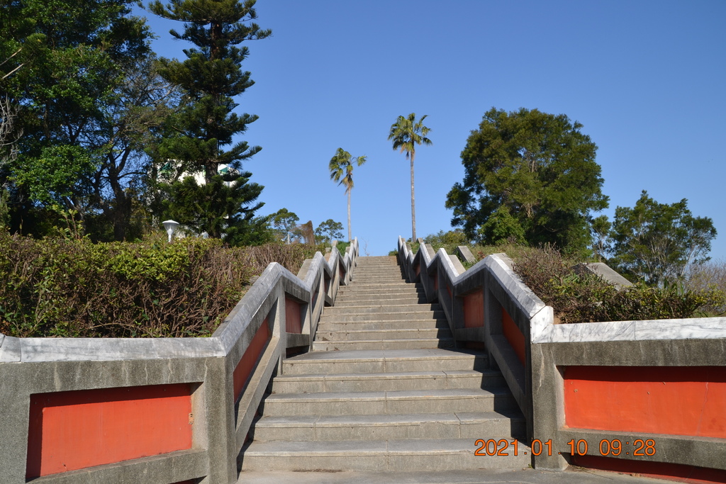 DSC_0010.JPG DSC_0010.JPG
