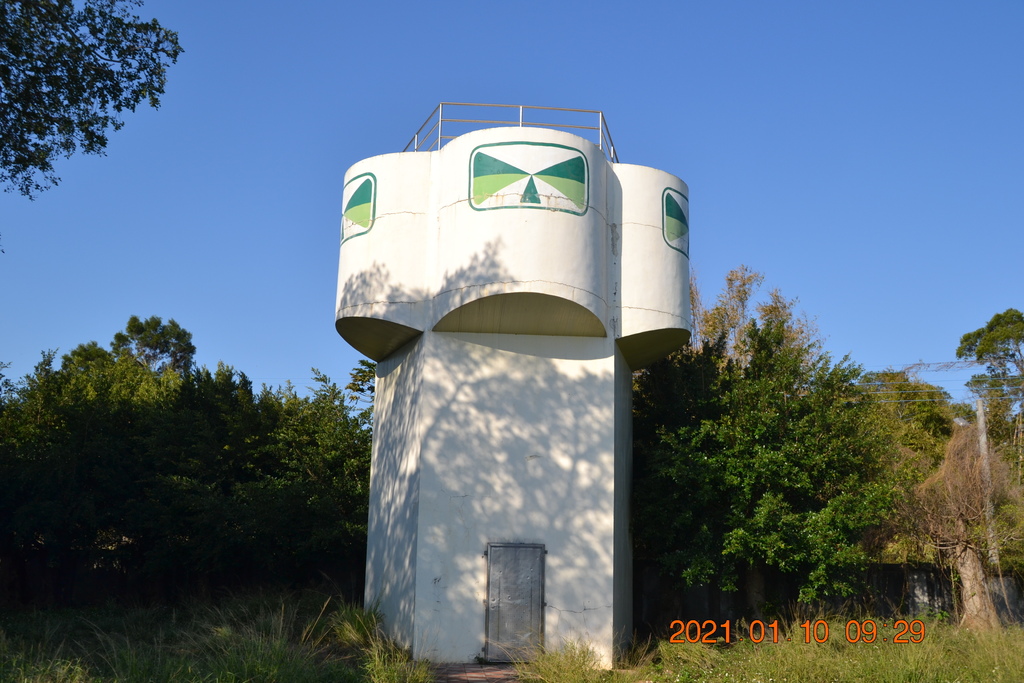 DSC_0012.JPG DSC_0012.JPG