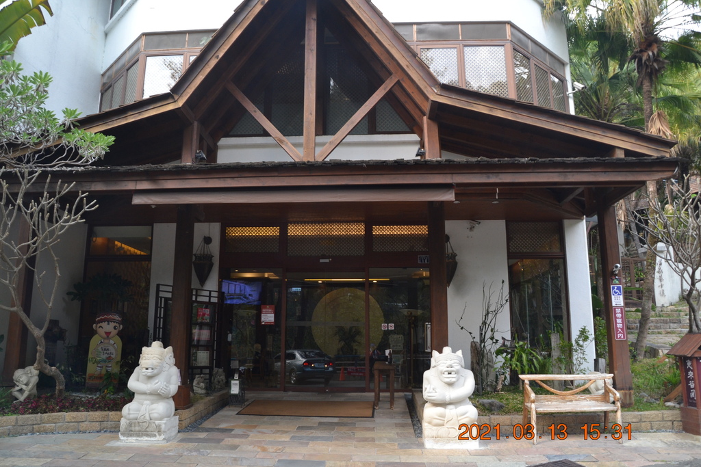 DSC_0323.JPG DSC_0323.JPG