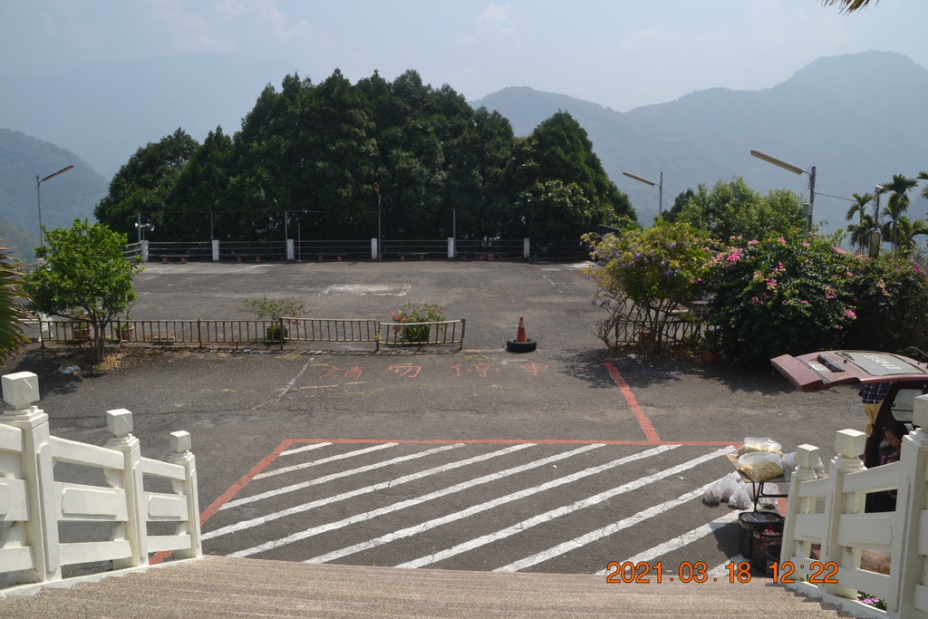 DSC_0046.JPG DSC_0046.JPG