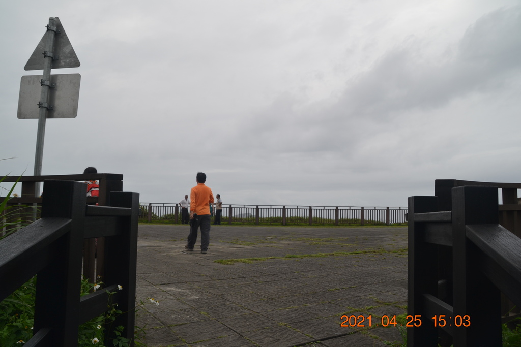 DSC_0329.JPG DSC_0329.JPG
